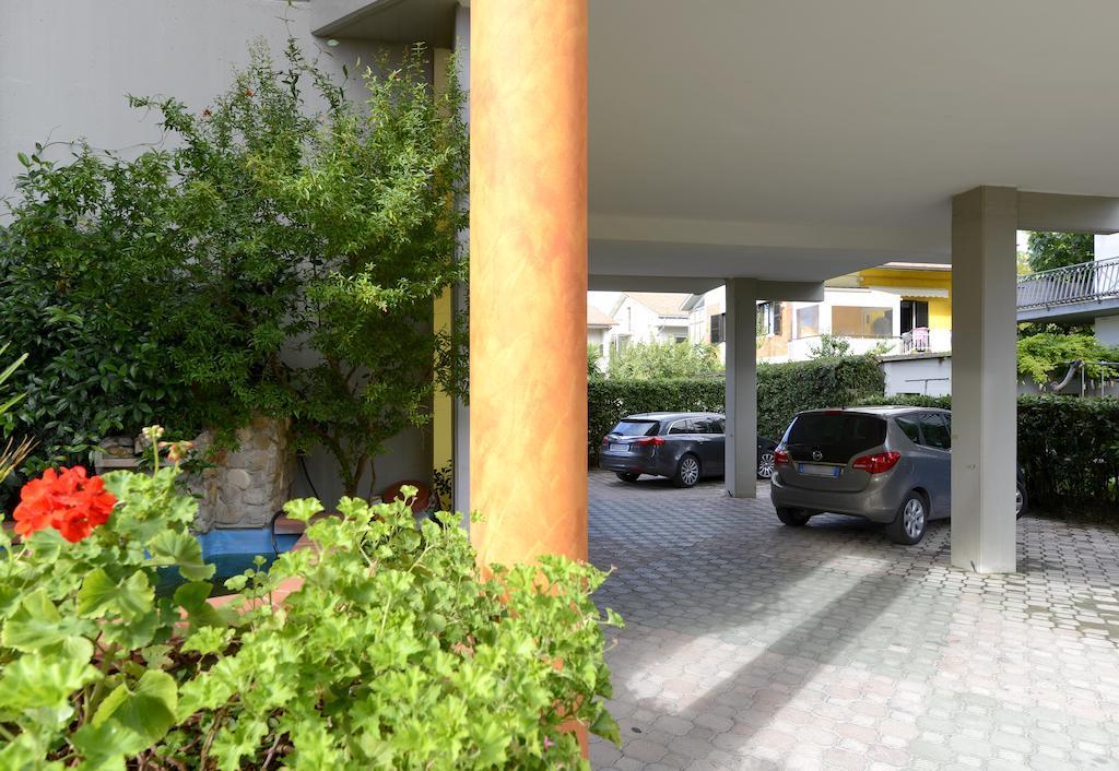 Hotel Residence Margherita Tortoreto Εξωτερικό φωτογραφία